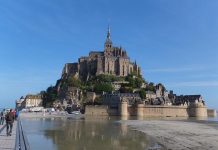 Au Mont-Saint-Michel, la pénurie de main-d’œuvre plombe la restauration