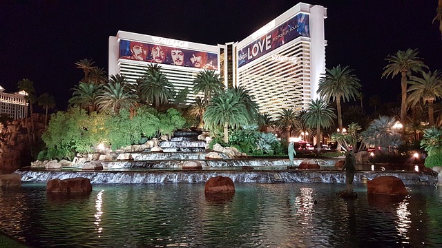 Mirage Hotel, Las Vegas @ credit depositphotos