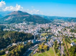 Lourdes, vue panoramique @ credit Depositphotos
