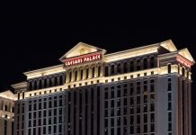 Conflit social, Las Vegas, USA | Caesars évite la grève grâce à un accord avec les syndicats de Las Vegas Caesars Palace in Las Vegas, NV, USA @ credit Depositphotos