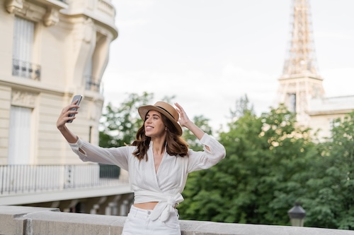 Paris @ credit Depositphotos