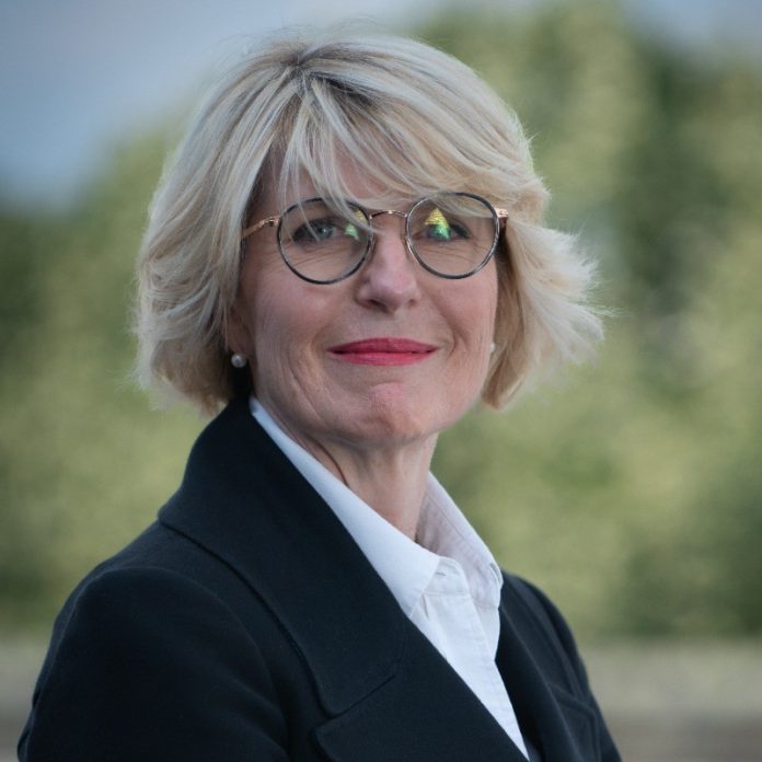 Catherine Querard @ credit linkedin