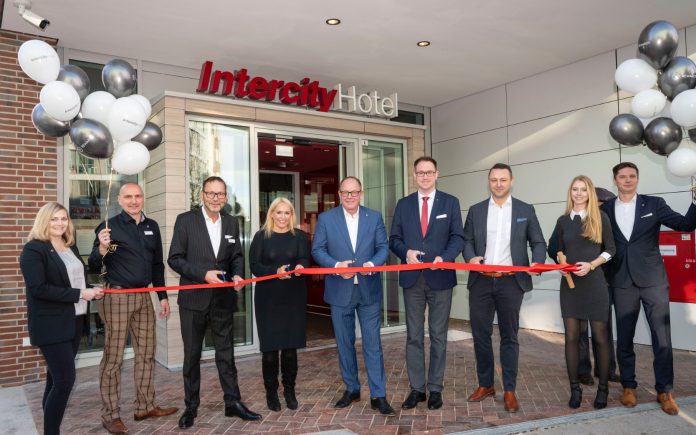 inauguration IntercityHotel Lübeck @ credit Deutsche Hospitality