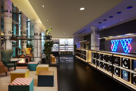 Avani Frankfurt City Hotel - Lobby View Sitting Area Reception Desk @ credit Avana Hotels & Resorts Avani Frankfurt City Hotel - Lobby View Sitting Area Reception Desk @ credit Avana Hotels & Resorts