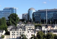 Luxembourg, Social | Une convention collective pour les HCR ? « Niet » répond le patron du secteur ! Nouveaux quartiers de Luxembourg, ville @ credit Depositphotos