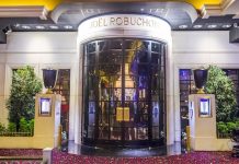 Justice | Succession de Joël Robuchon, rififi judiciaire au menu LAS VEGAS - SEP 03 : The Joel Robuchon restaurant in MGM hotel in Las Vegas on September 03 2015. The restaurant has been rated 3 stars by the Michelin Guide @ credit Depositphotos