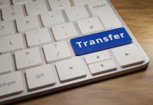 Paie | Les virements (salaires…) seront impossibles entre le 29 mars et le 1er avril et ce n’est pas un poisson ! Virement bancaire @ credit Depositphotos