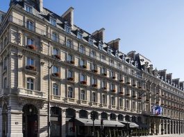 Ouvert en 1889, l'hôtel Hilton Paris Opéra de 268 chambres est situé dans le quartier commerçant emblématique du CBD de Paris. Avec la gare Saint-Lazare juste en face, l'hôtel offre un accès facile aux principales attractions touristiques et centres de congrès parisiens. (Photographe : Fabrice Rambert)