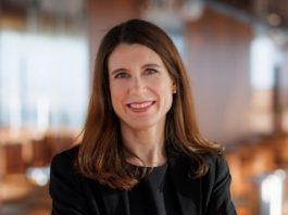 Alix Boulnois, Accor @ credit linkedin
