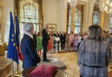 Liban | Jihane Feghali (La Ferme St Jacques à Beyrouth) honorée par la France La cérémonie de remise du "poireau" par l'Ambassadeur de France au Liban @ credit twitter