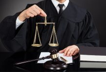 Montagne | L’empire Guerlain Chicherit en pleine déconfiture ? La holding de tête placée en redressement judiciaire Justice @ credit Depositphotos