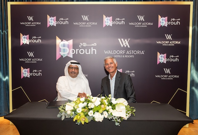 Waldorf-Astoria-Bahrain-Bay-Signing-Ceremony