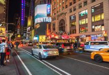 Ouverture, NYC | ✨ Hyatt Regency Times Square sur la scène à Broadway ✨ Times Square, NYC @ credit Depositphotos