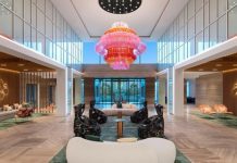 Ouverture, Arabie Saoudite | Rixos Obhur Jeddah, premier resort all-inclusive du royaume, une révolution hôtelière en mer Rouge Rixos Obhur Jeddah, lobby @ credit Ennismore