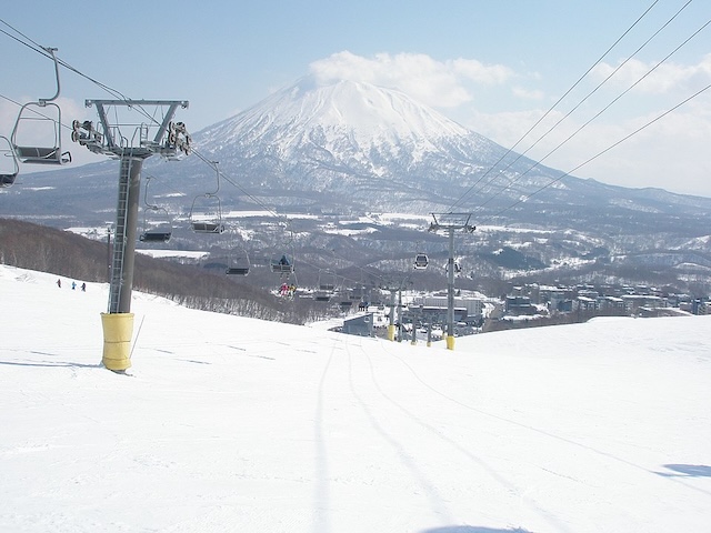 By BATACHAN - Own work, CC BY-SA 4.0, https://commons.wikipedia