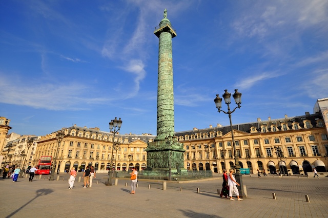 Paris, Place Vendôme @ credit depositphotos