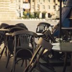Les restaurants en crise : trop chers ou trop nombreux ?
