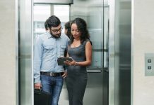 Fournisseurs, Asie | Le suisse Schindler et Accor signent un accord pour les ascenseurs et escaliers mécaniques en Asie