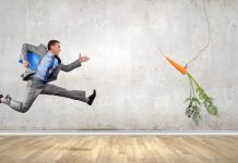 Prezzo Italian, UK | Pour attirer, fidéliser et motiver, tout est bon : 10% de CP en +, des « guest comments » récompensés, des bons à foison … Motivation, Incentive @ Depositphotos