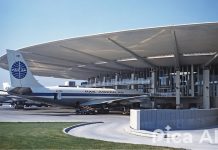 Branding, 1ère ouverture 2028 | JP Hospitality lance la marque Pan Am Hotel, inspirée de l’âge d’or du voyage aérien Par Jon Proctor — https://www.jetphotos.com/photo/6867311, GFDL 1.2, https://commons.wikimedia.org/w/index.php?curid=17126815