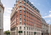 Ouverture 02 2026, UK | Dominus et Hilton annoncent l’ouverture prochaine de The Derby London City, Curio Collection by Hilton @ credit The Derby London City, Curio Collection by Hilton - Moyenne