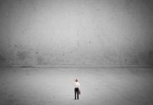 Edito | Luxe & Hôtellerie : pourquoi LVMH reste (presque) seul ? Seul face à son Destin @ creditDepositphotos.com