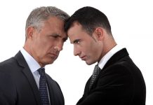 Débat | La juventocratie dans l’hôtellerie et le luxe : jeunesse instrumentalisée ou arbitrage financier ? Opposition générationnelle @ credit Depositphotos.com