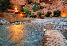 Tourisme | Le Maroc accélère sa transformation et vise une hausse massive des visiteurs français Gorges de la Todra dans les montagnes de l'Atlas, Maroc @ Depositphotos.com