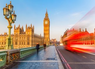 En bref @ Depositphotos.com