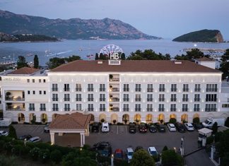 Exterior of the future Crowne Plaza Budva