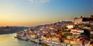 Ouverture 2026, Portugal | Porto accueillera en 2026 l’Evolution Gaia, une nouvelle étape pour SANA Hotels Porto et le Douro, coucher de soleil @ credit Depositphotos.com