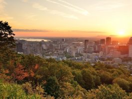 Québec | Le Courtyard by Marriott Montréal Centre-ville placé sur la liste noire de l’OQLF* : subventions ou contrats avec l’Etat suspendus Coucher du soleil sur Montréal @ credit Depositphotos.com