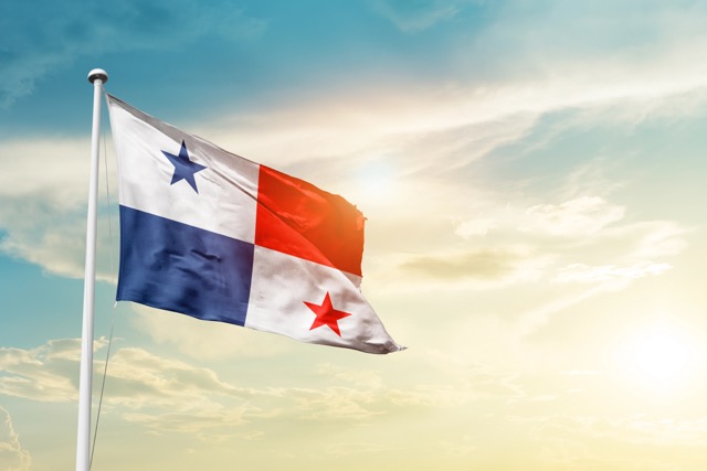 Drapeau du Panama @ credit Depositphotos.com