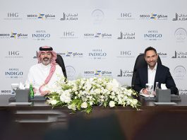 Arabie saoudite | IHG Hotels & Resorts s’allie à SEDCO Capital et signe l’Hotel Indigo Grand Square Jeddah Abdulwahhab Abed, CEO SEDCO Capitale et Haitham Mattar, IHG